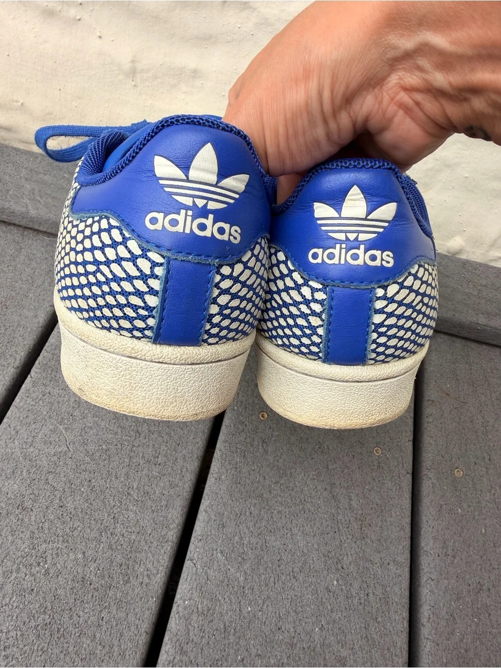adidas Rare Superstar Shell-Toe Sneakers size: 7